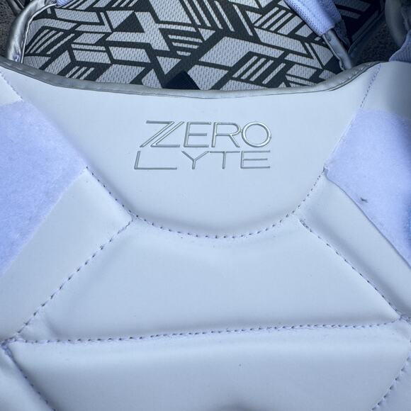 True Temper Zerolyte Lacrosse Shoulder Pads Size Small NOCSAE Certified 2022 - Picture 3 of 10